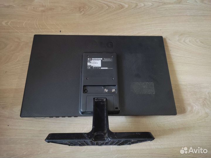 Монитор LG