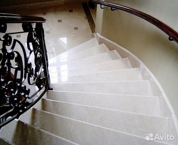 Ступени и лестницы из натурального камня