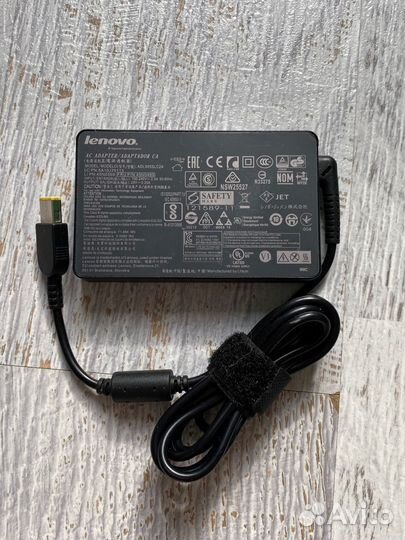 Оригинальный адаптер питания Lenovo 65 Вт