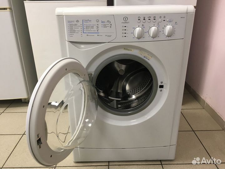 Стиральная машина Indesit бу на гарантии