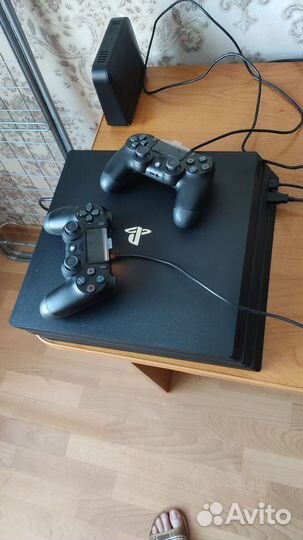 Sony PS4 pro 1tb
