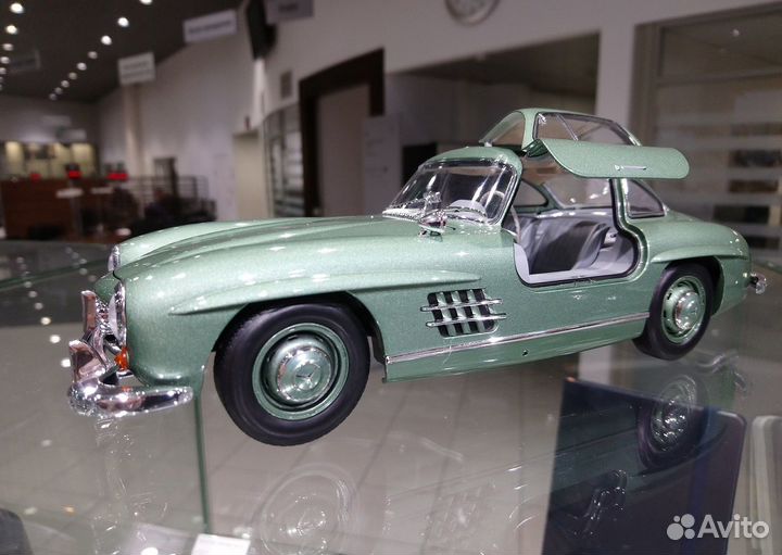 Модель Mercedes-Benz 300 SL W 198 1954–1957, 1:18