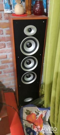 Колонки ultimate 4 -фронта 1 центр + denon 1507