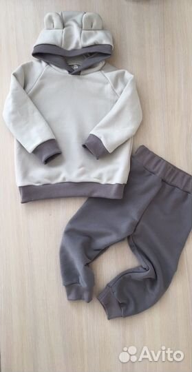 Костюм детский, р. 92, новый