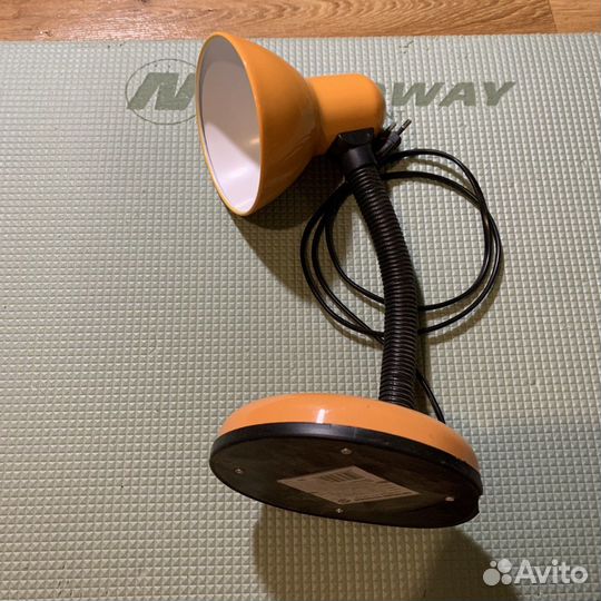 Лампа настольная