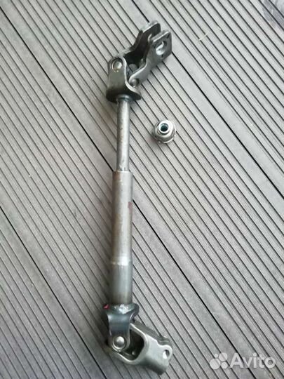 Рулевой вал