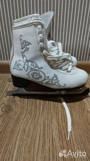 Коньки фигурные
