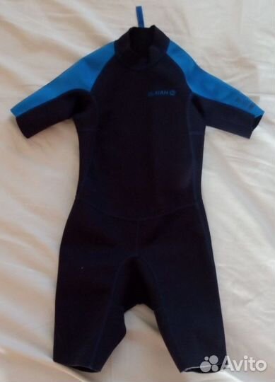 Детский неопреновый костюм для купания