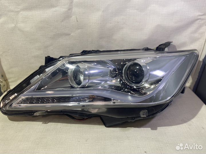 Фара левая Toyota Camry XV50 ty1190b5w102v