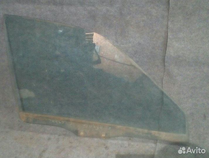 Стекло переднее правое Mitsubishi Galant Е32 A