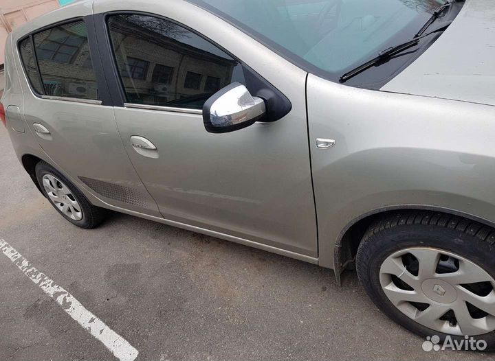 Накладки зеркал Renault Sandero-2 new