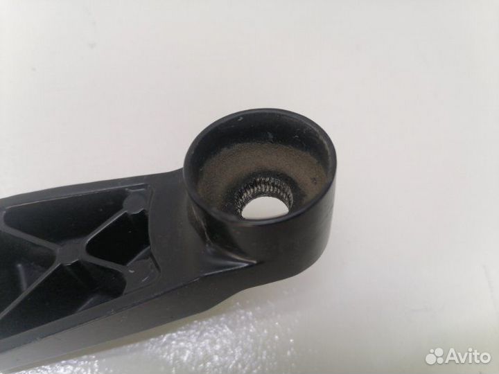 Поводок стеклоочистителя левый Toyota Corolla E150