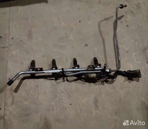 Топливная рампа в сборе Приора,Калина,Гранта