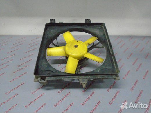 Nissan 21481-70J00 Моторчик вентилятора в сборе