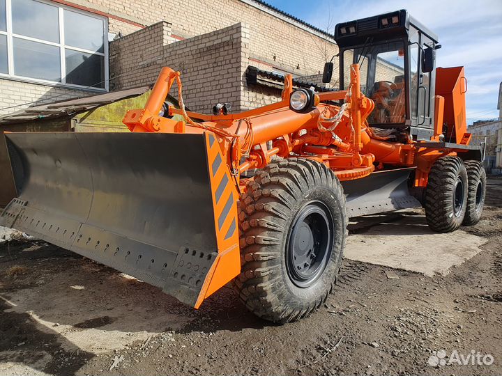 Автогрейдер Завод Тяжелого Машиностроения ДЗ-98, 2016