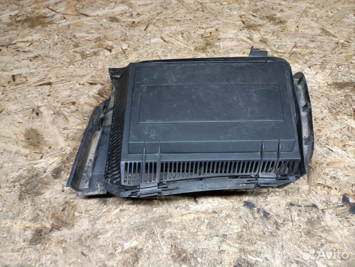 Корпус салонного фильтра BMW e39 левый