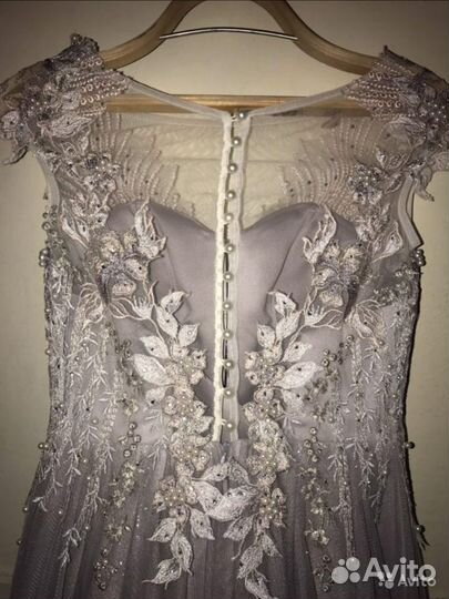 Вечернее платье