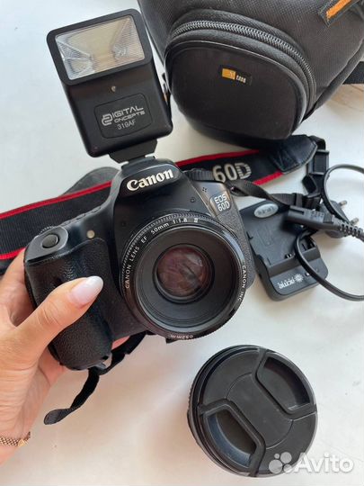 Зеркальный фотоаппарат canon 60d