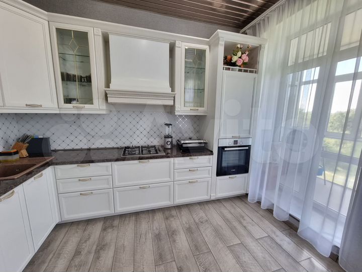 4-к. квартира, 95,7 м², 5/5 эт.