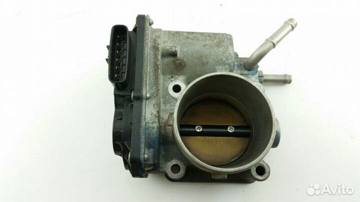 Дроссельная заслонка Toyota Avensis ZZT251 1ZZ