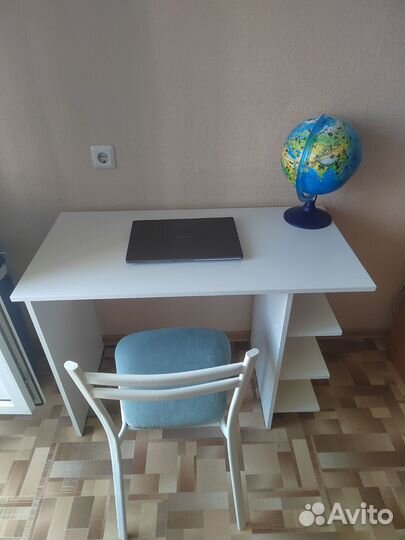 Стол и стул