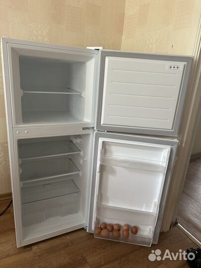 Холодильник двухкамерный новый