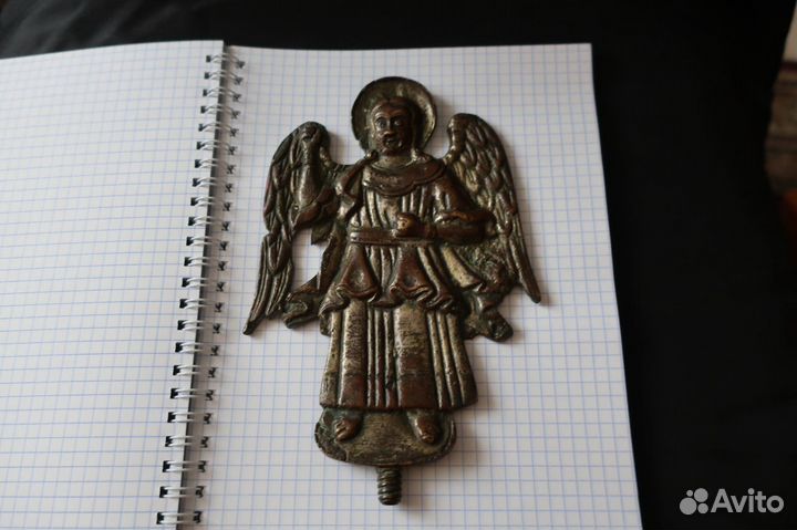 Старинный бронзовый Архангел