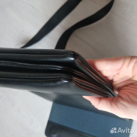 Мужская кожаная сумка через плечо