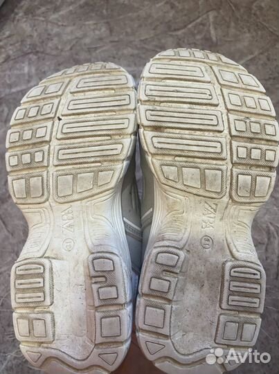 Кроссовки детские zara