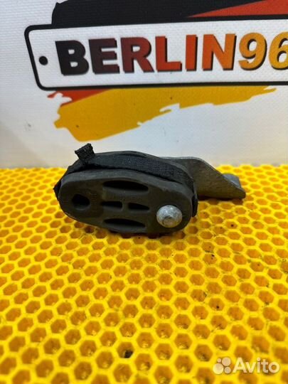 Подушка глушителя Bmw X3 F25 N20B20 2012