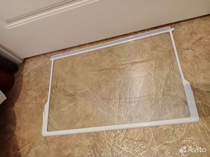 Полка стеклянная от холодильника