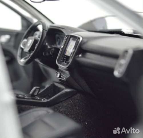 Новая модель Volvo xc40. 2022г. 1/18