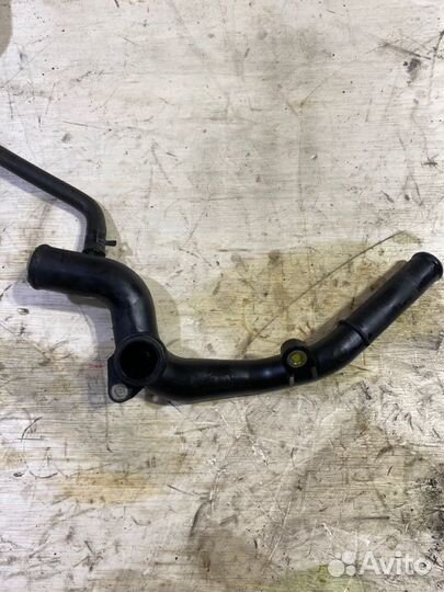 Патрубок системы охлаждения Mercedes-Benz A-Class