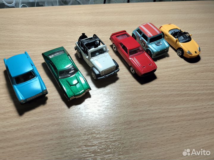 Hot wheels машинки