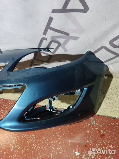 Бампер передний Opel Astra J