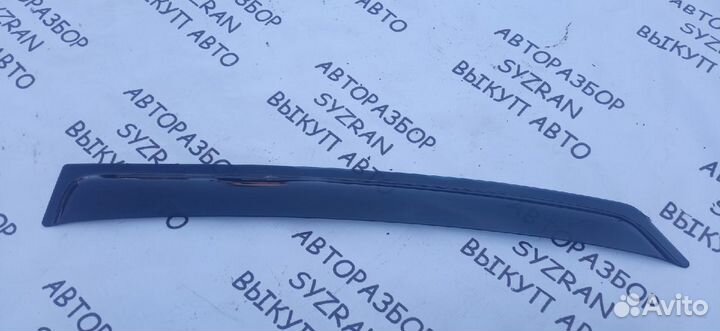 Дефлектор бокового стекла задний левый VAG Polo