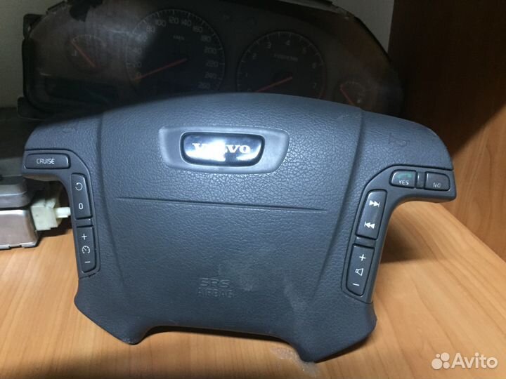 Volvo S80 подушка в руль