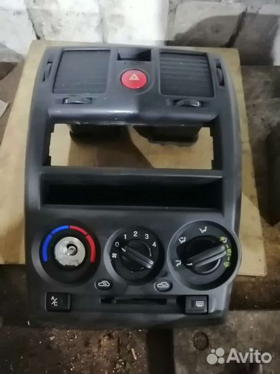 Центральная консоль хендай гетц