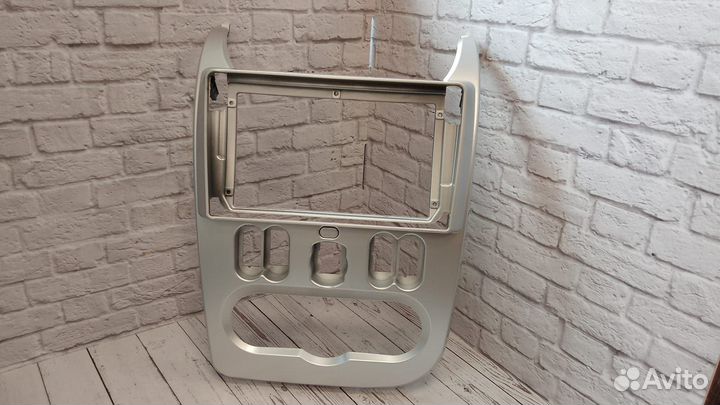 Рамка переходная на Renault Logan 1 22-329