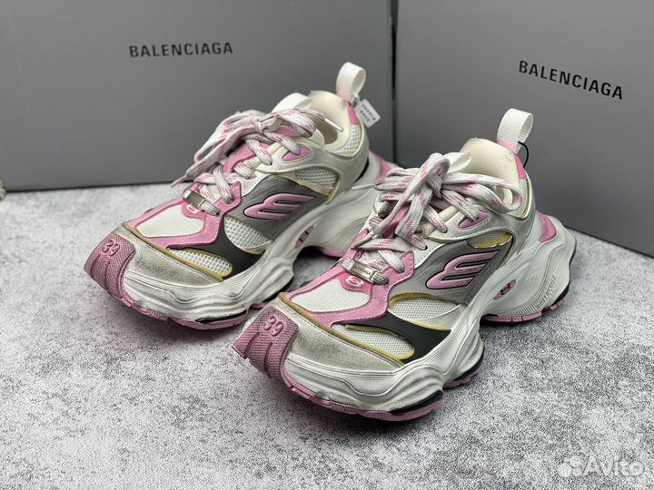 Кроссовки Balenciaga Cargo Sneaker Worn-Out - Pink