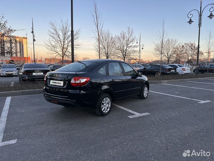 LADA Granta 1.6 МТ, 2023, 870 км