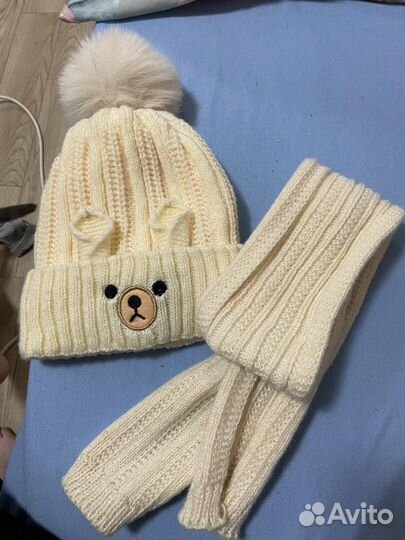 Детская шапка новая с шарфом