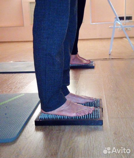 Гвоздестояние на доске Садху