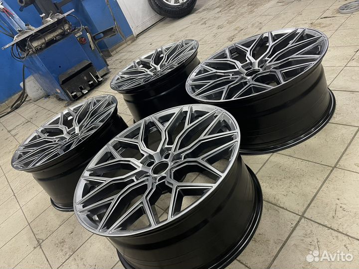 Диски Vossen r20 5.112 разно широкие