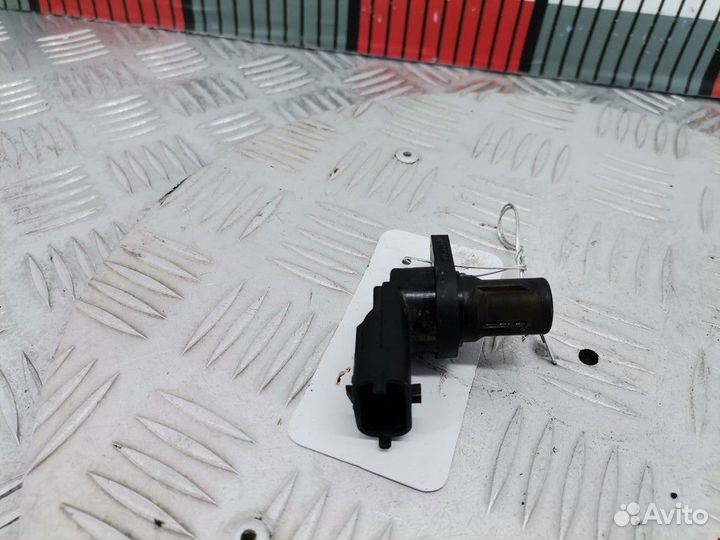 Датчик распредвала Opel Corsa D 2008