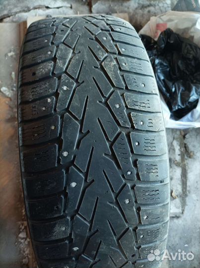 Nokian Tyres Hakkapeliitta 7 215/65 R16