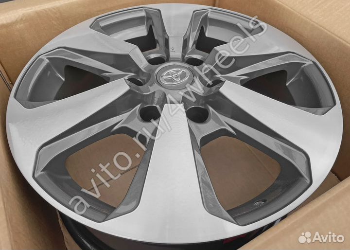 Диски на Тойота Ленд Крузер 300 R18