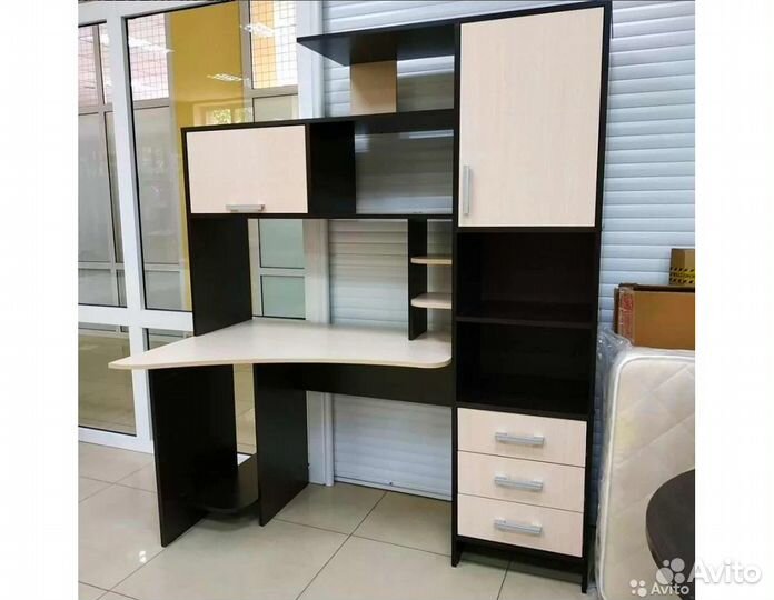 Компьютерный стол, со склада