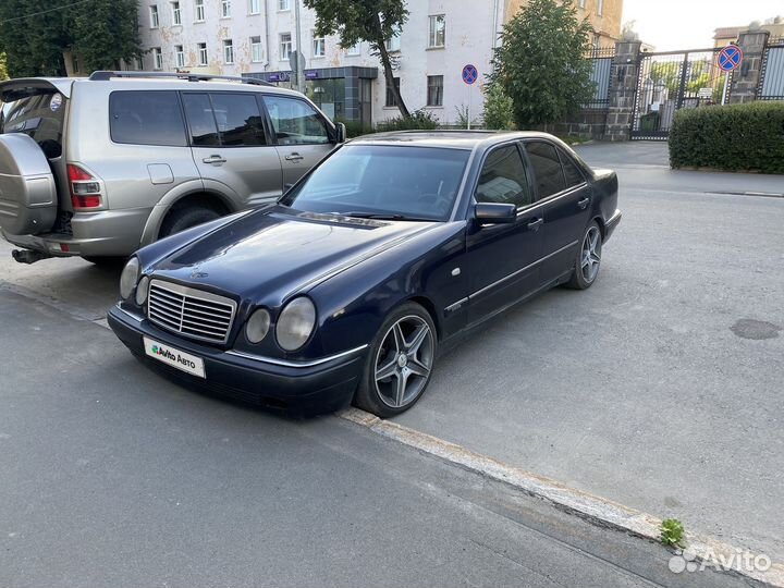 Mercedes-Benz E-класс 2.2 МТ, 1995, 444 444 км
