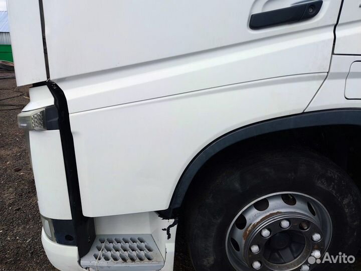 Продолжение двери левой Volvo FH